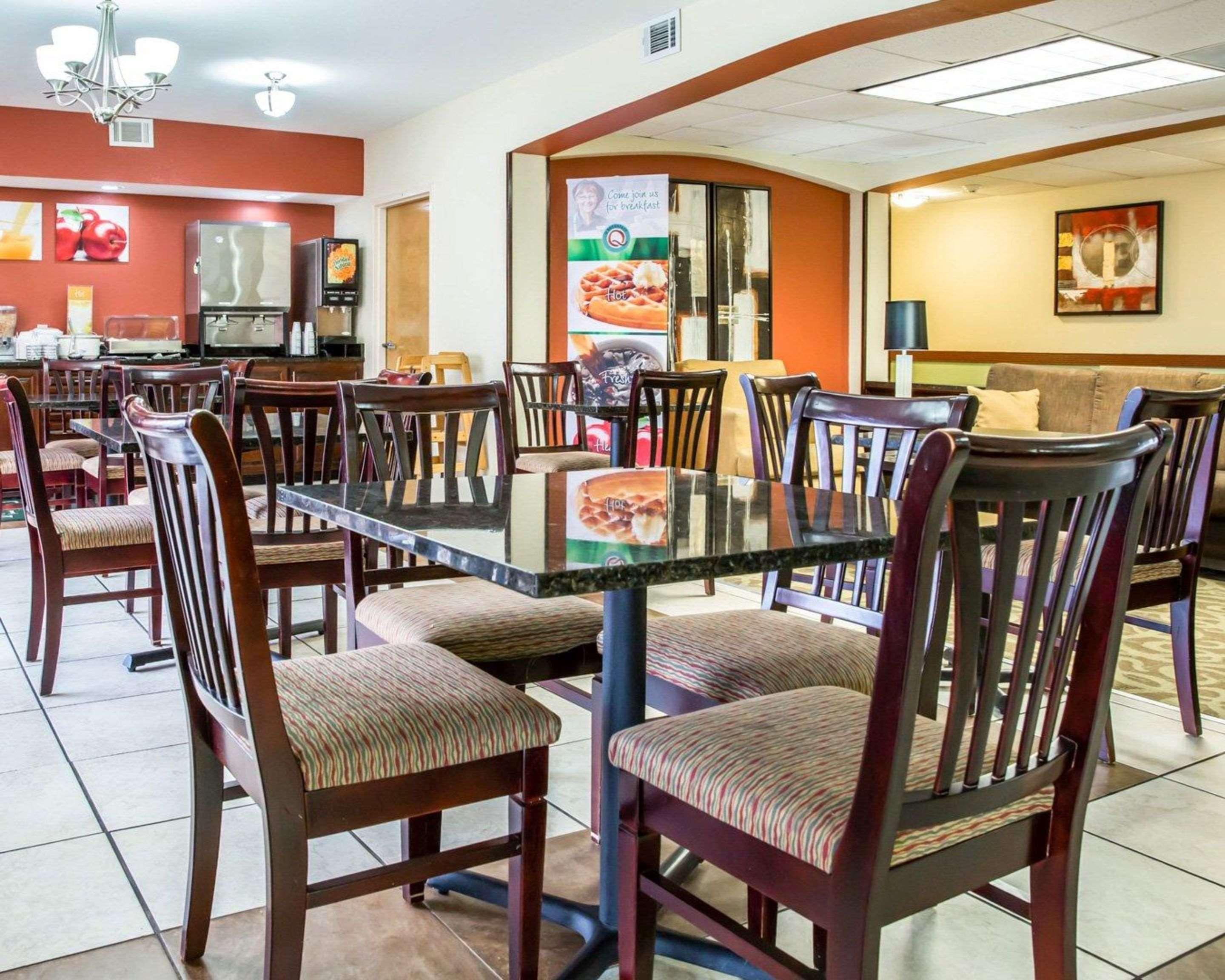 Quality Inn Jacksonville Near Camp Lejeune Exterior photo