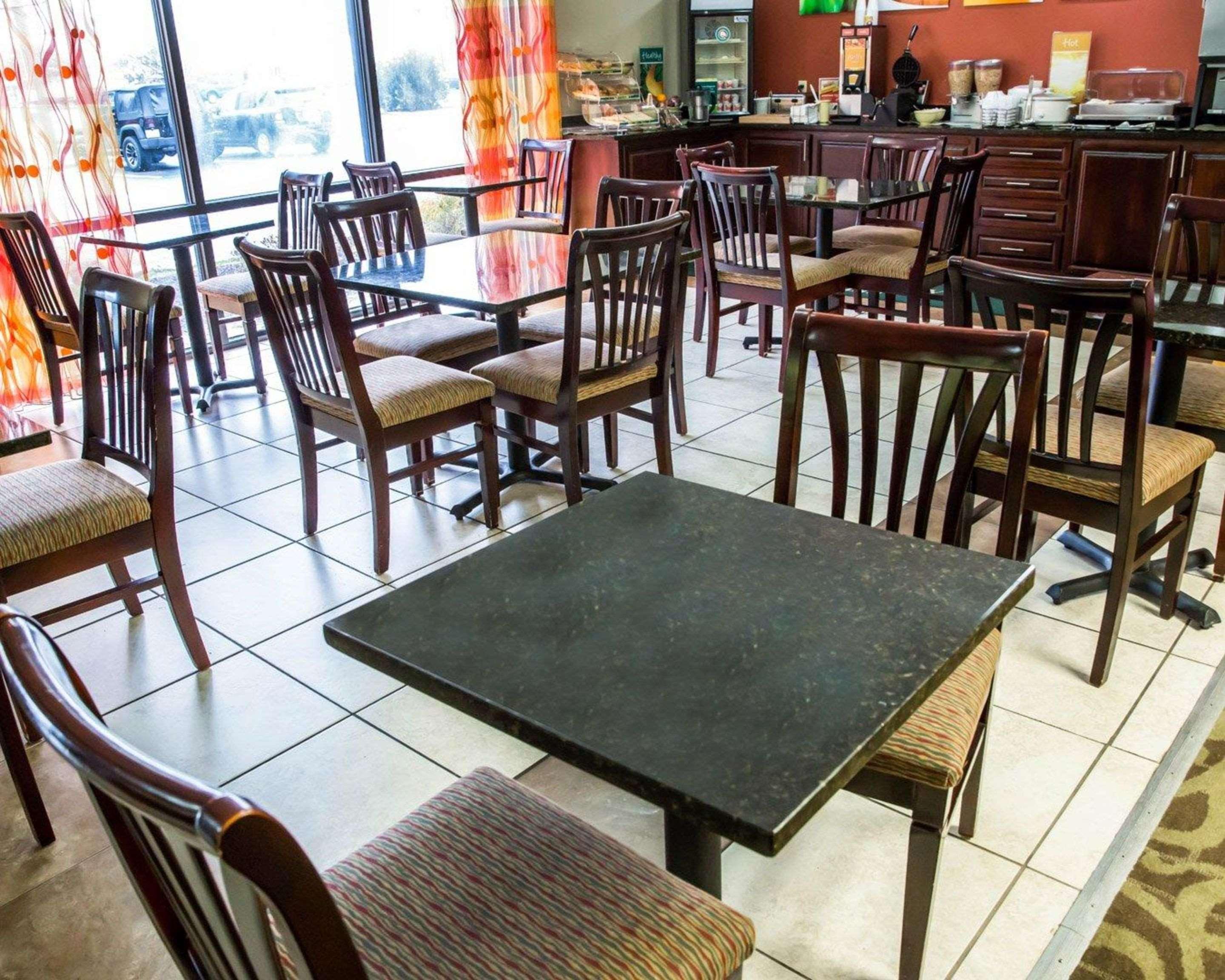 Quality Inn Jacksonville Near Camp Lejeune Exterior photo