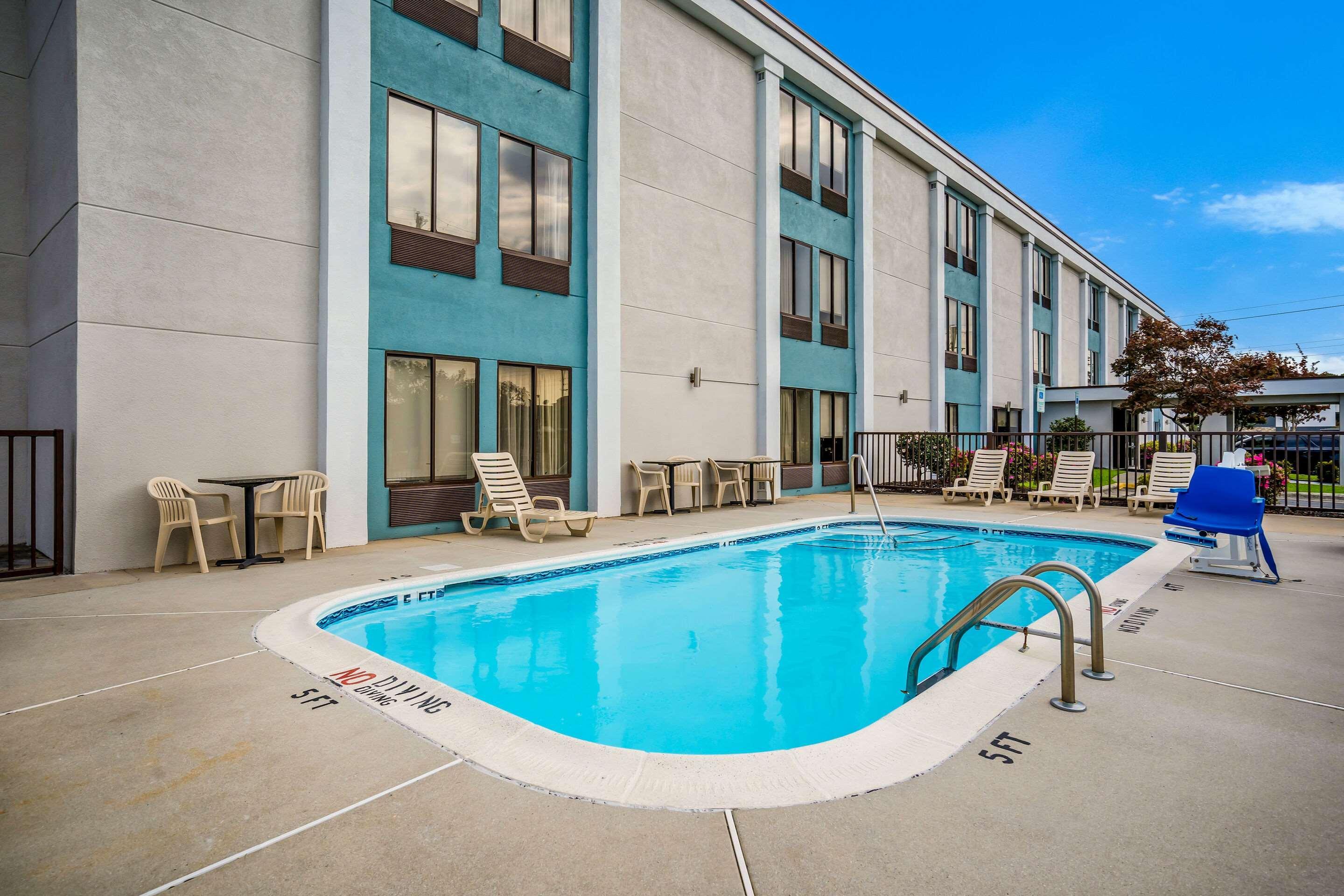 Quality Inn Jacksonville Near Camp Lejeune Exterior photo