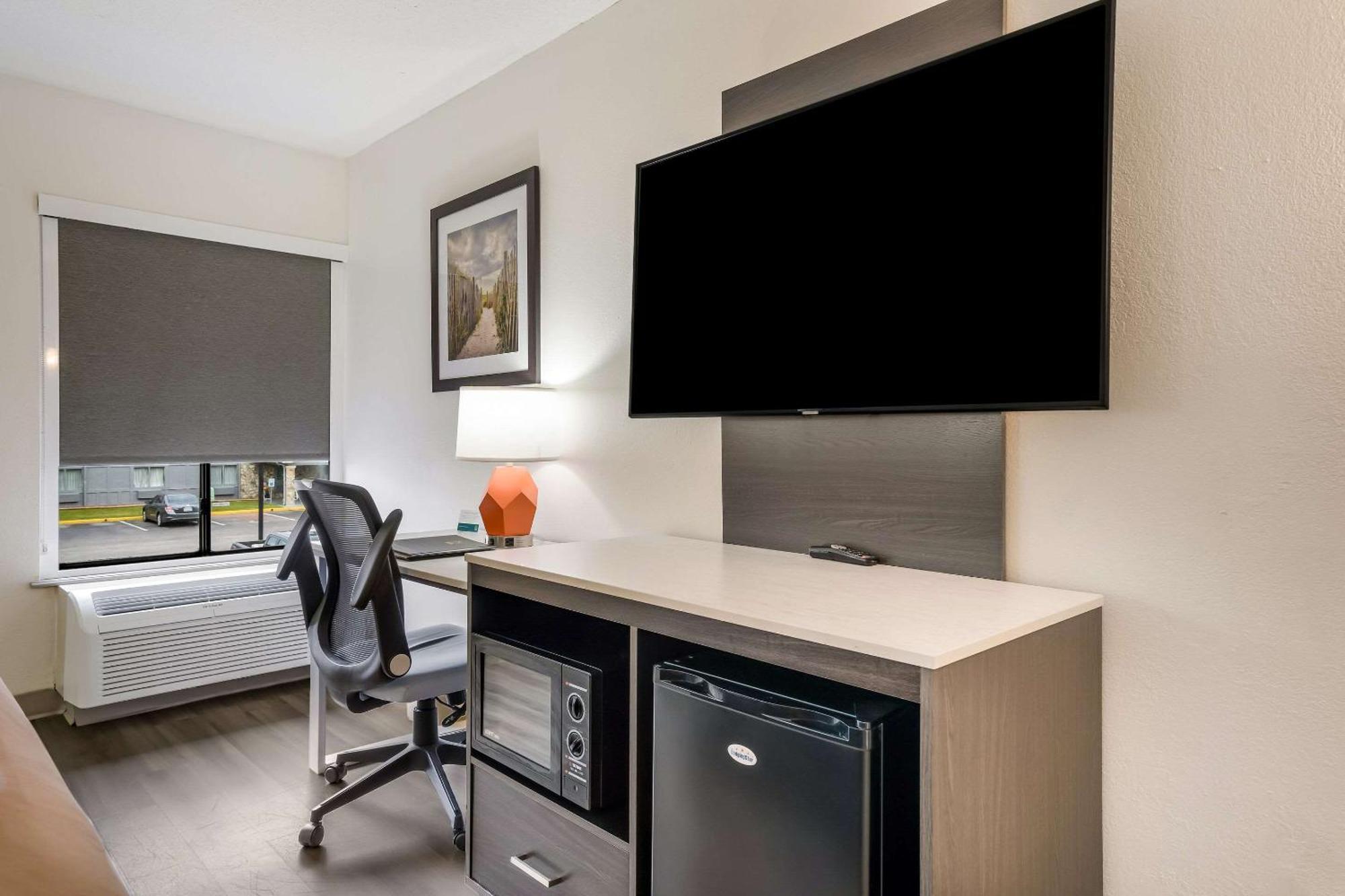 Quality Inn Jacksonville Near Camp Lejeune Exterior photo