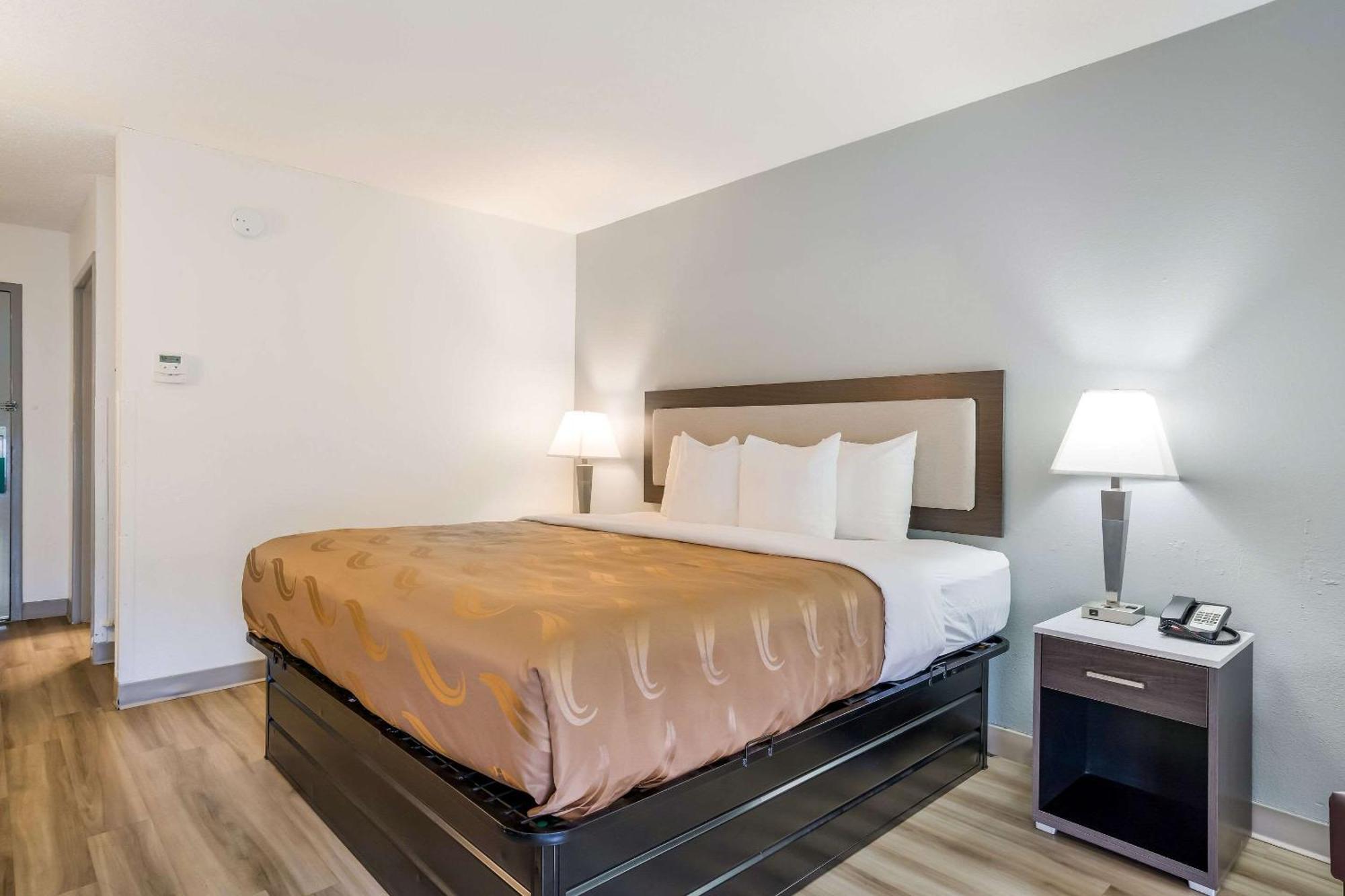 Quality Inn Jacksonville Near Camp Lejeune Exterior photo