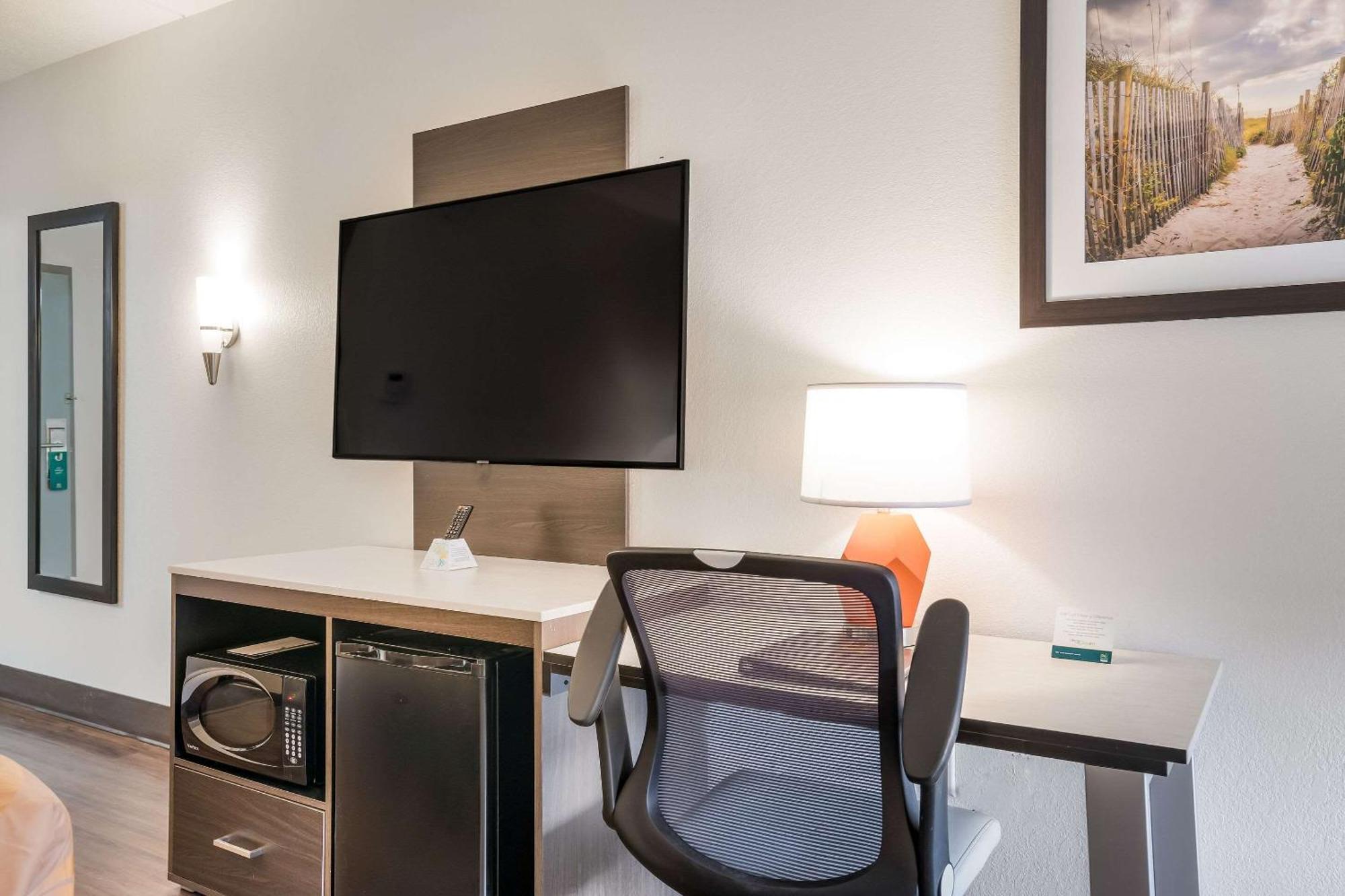 Quality Inn Jacksonville Near Camp Lejeune Exterior photo